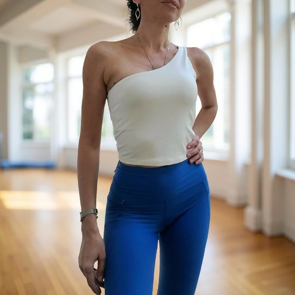 NWT Set Of 3 (2 Black And White Dance/Practice/Athletic Tops) & Blue Leggins XS